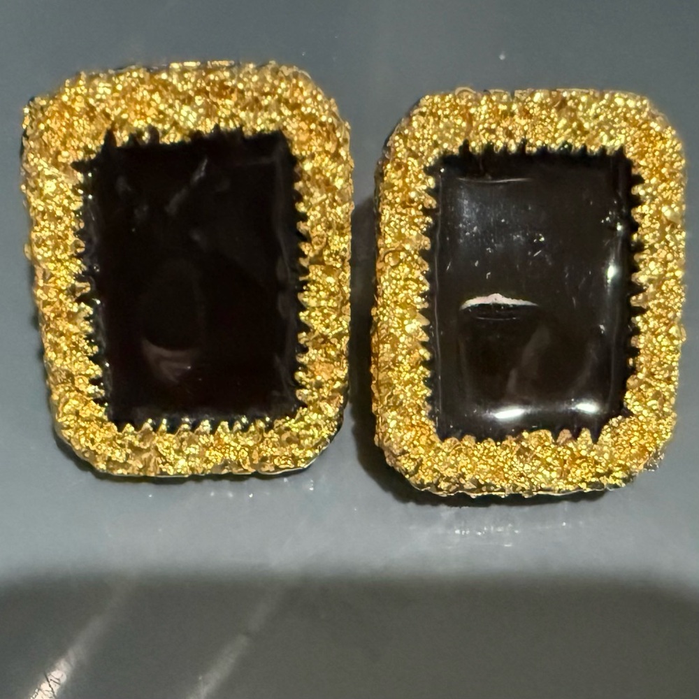 Clip-On Earrings Costume Jewelry Black Rectangle Contrasted by Textured Gold 1"